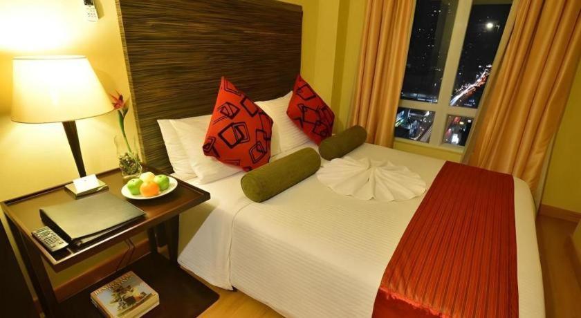 Lancaster Hotel Manila Mandaluyong Zewnętrze zdjęcie