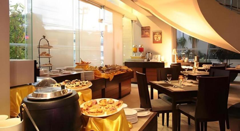 Lancaster Hotel Manila Mandaluyong Zewnętrze zdjęcie